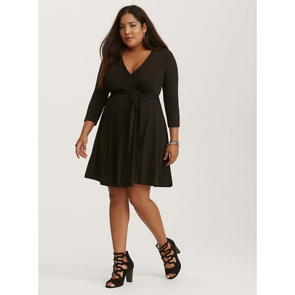 torrid Dresses & Skirts - NWT Torrid Black Wrap Dress - Size 5